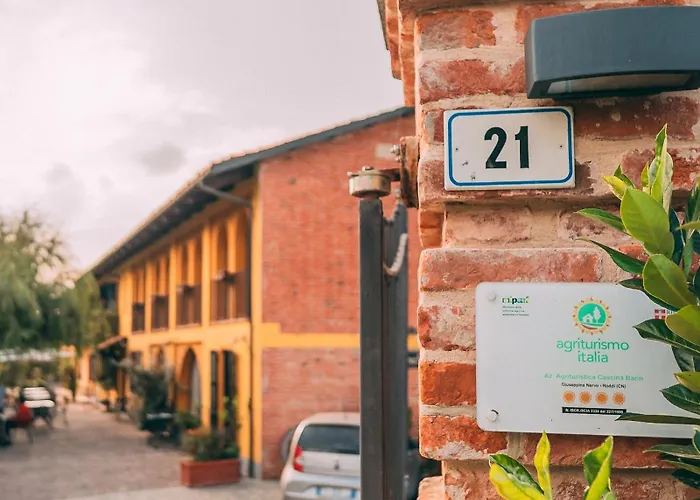 Farm stay Cascina Barin Roddi